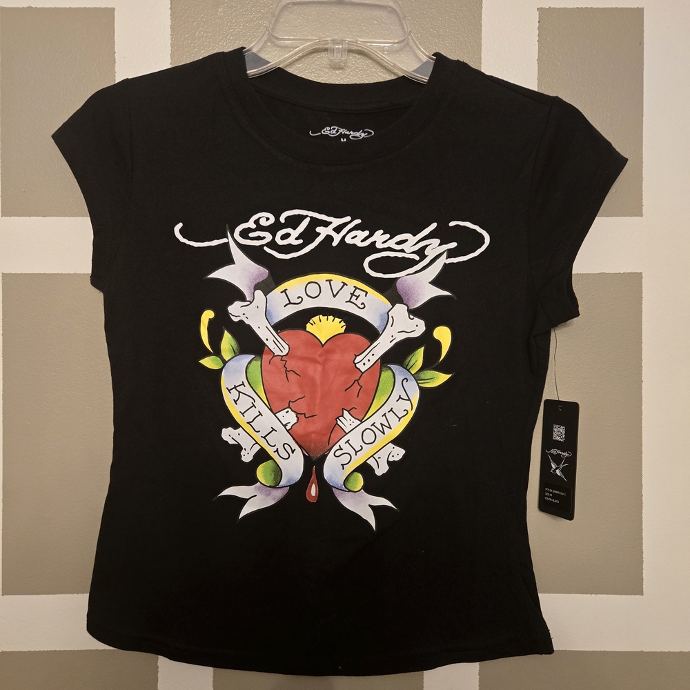 Ed Hardy “Love Kills Slowly” Graphic Tee — size Medium, color black.